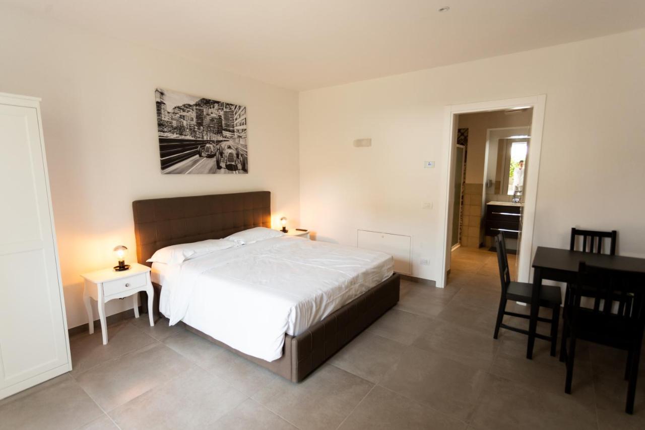 Alpencity Suites Trento Luaran gambar